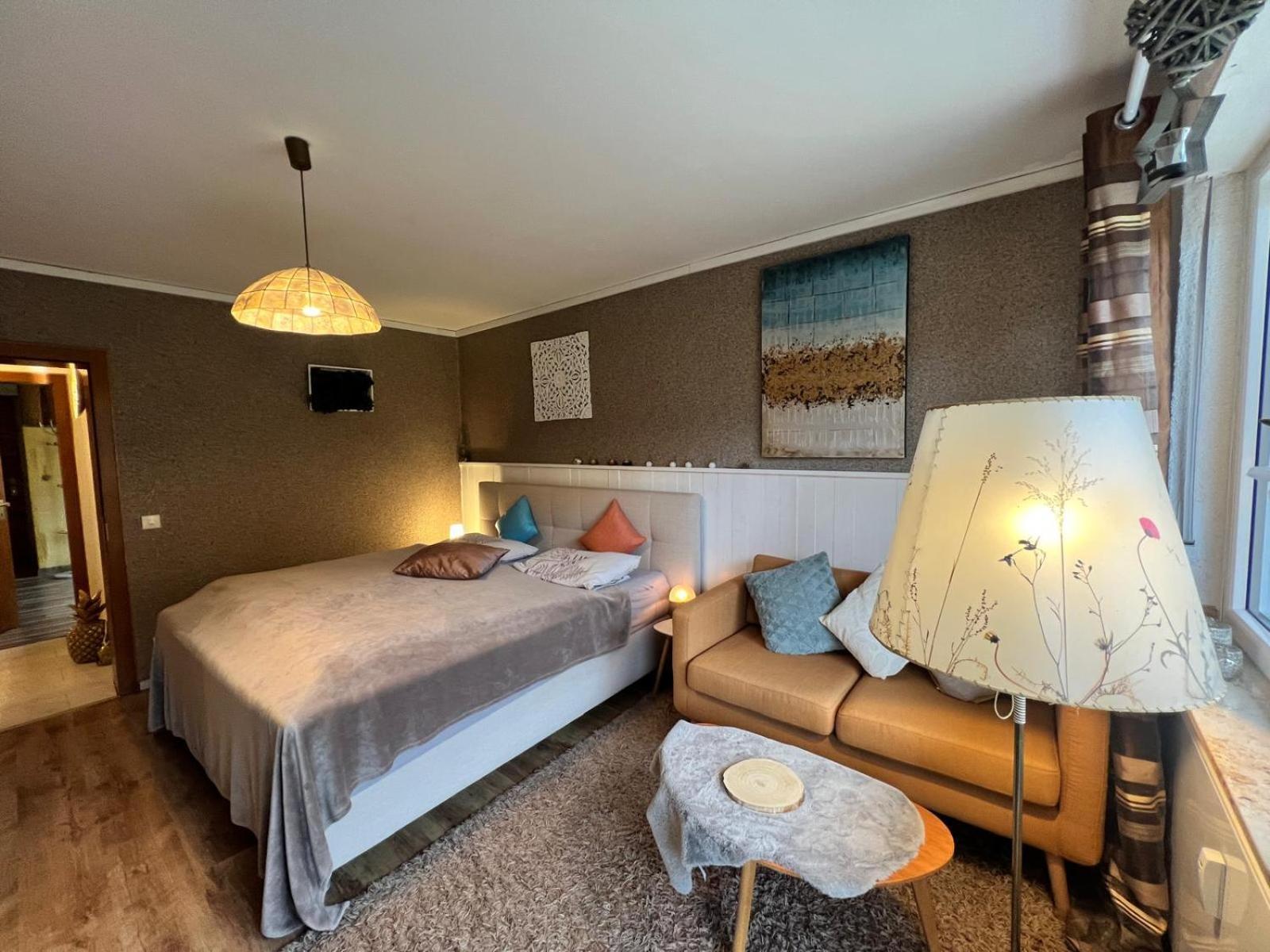 Marburg Apartment Pfiffige Luisa In Ruhiger Waldrandlage Mit Balkon Und Wintergarten المظهر الخارجي الصورة