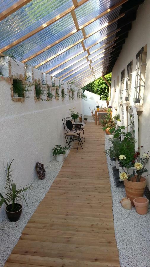 Marburg Apartment Pfiffige Luisa In Ruhiger Waldrandlage Mit Balkon Und Wintergarten المظهر الخارجي الصورة